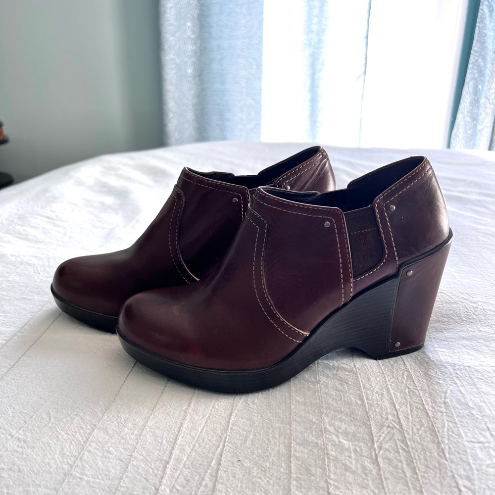 Dansko Women's Brown Leather Wedge Shoes